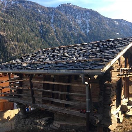 La Cabane De L'Homme Tranquille Le Tretien 外观 照片