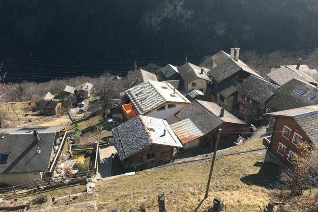 La Cabane De L'Homme Tranquille Le Tretien 外观 照片