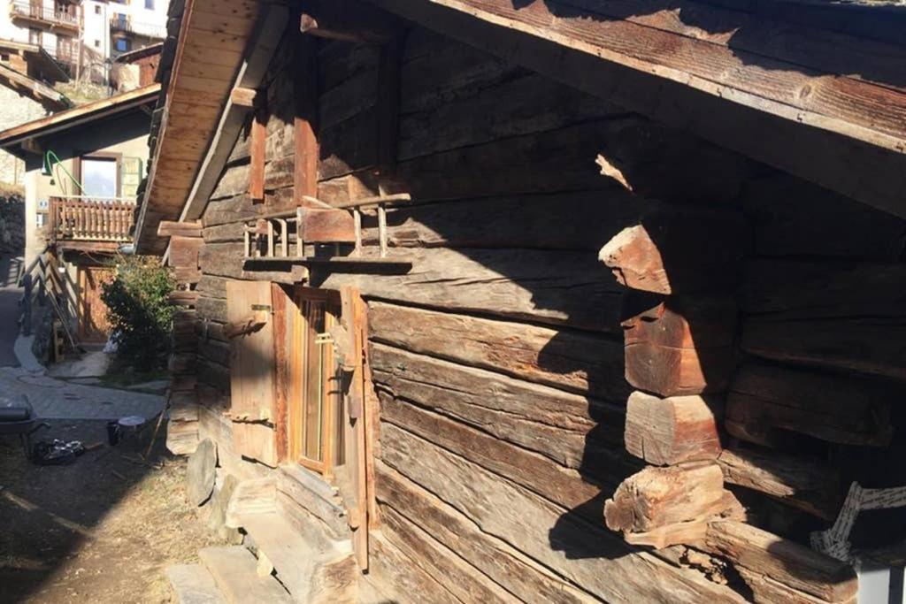 La Cabane De L'Homme Tranquille Le Tretien 外观 照片