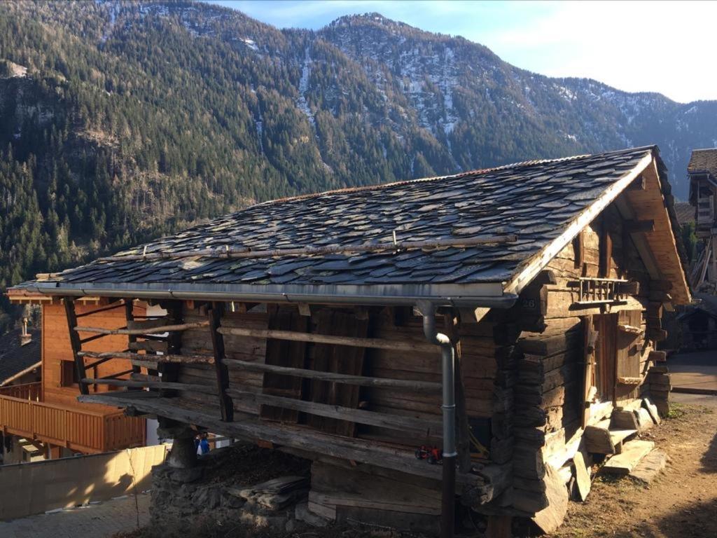 La Cabane De L'Homme Tranquille Le Tretien 外观 照片